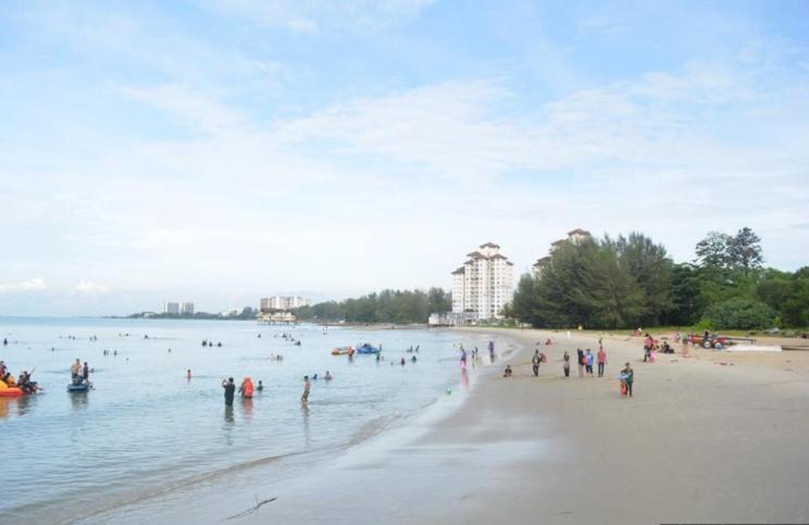 Seafront Sunsetspa Port Dickson Exterior photo